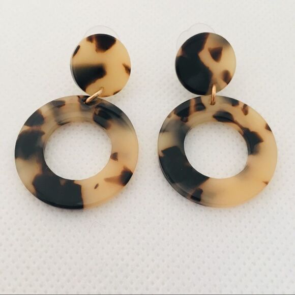 Blonde Leopard Tortoiseshell Acetate Circle Drop Earrings NWT - Picture 2 of 7